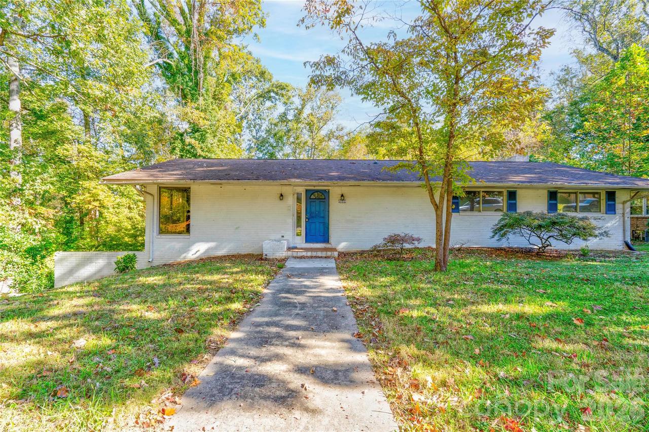 712 Hanover Dr., Shelby, NC 28150