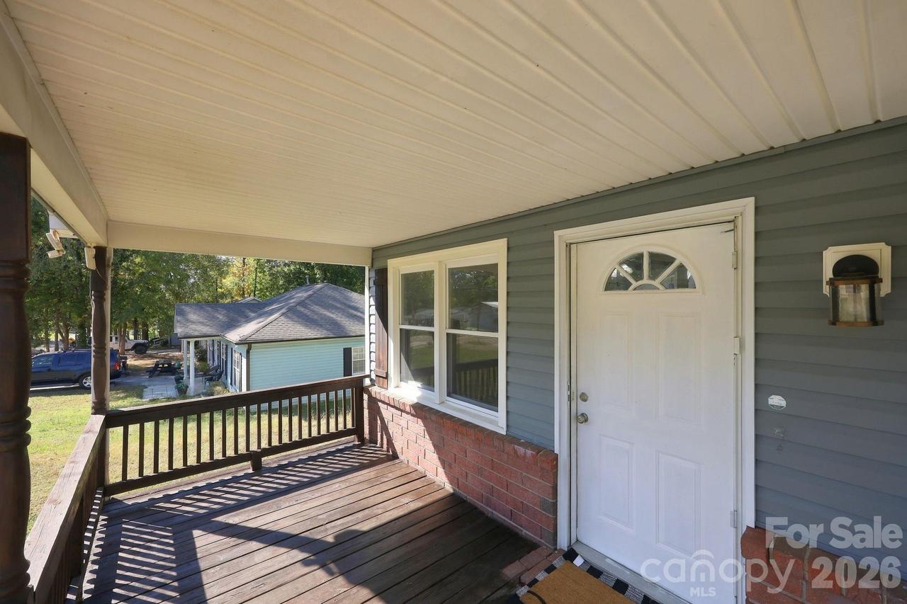 1202 Ridgewood Dr., Concord, NC 28027