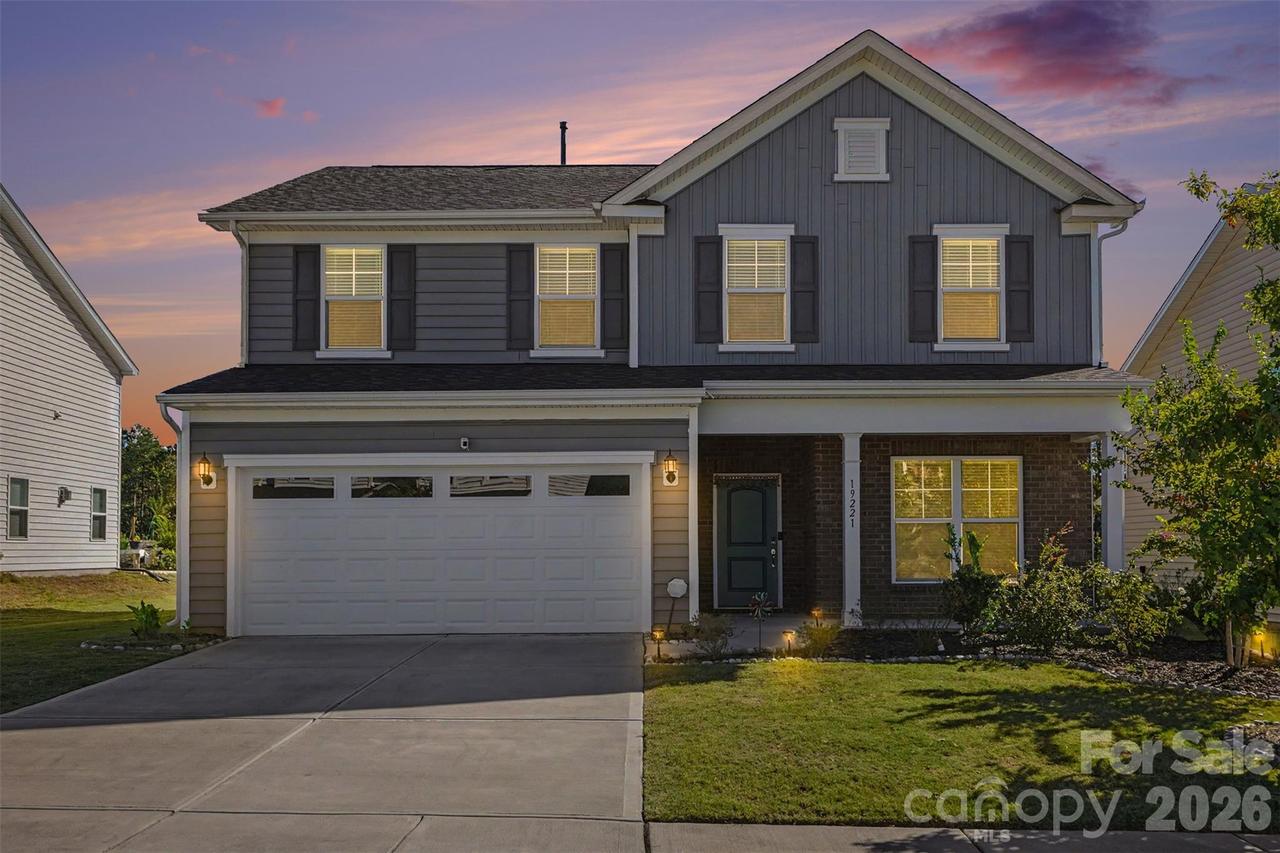 19221 Yellow Birch Dr., Charlotte, NC 28278