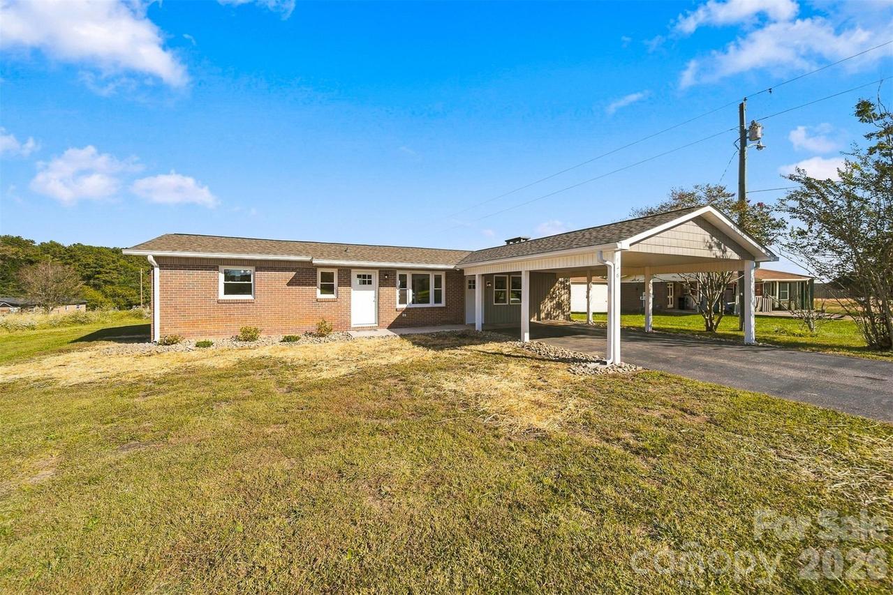 4176 Grace Chapel Rd., Granite Falls, NC 28630