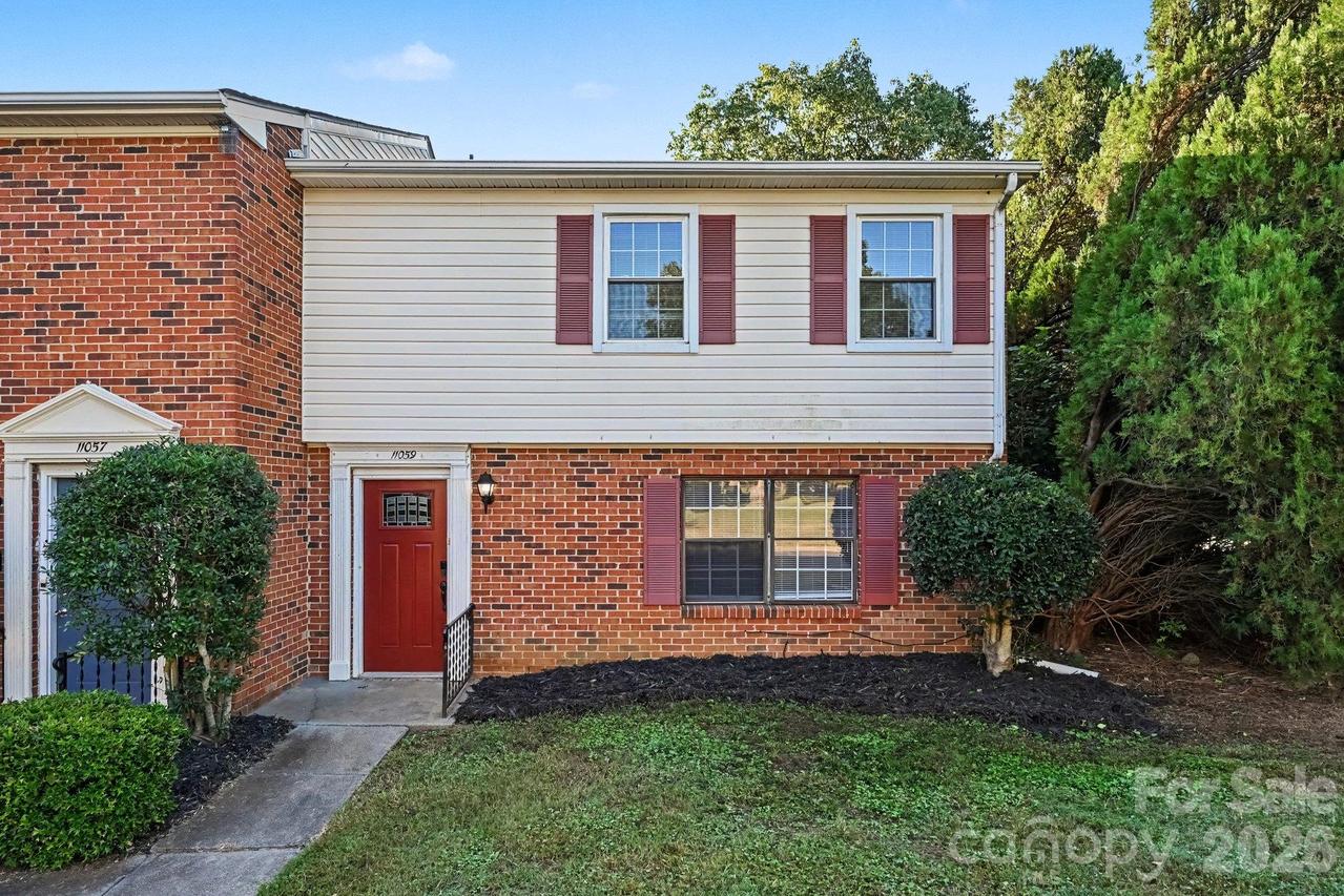 11059 Hunter Trail Ln., Charlotte, NC 28226