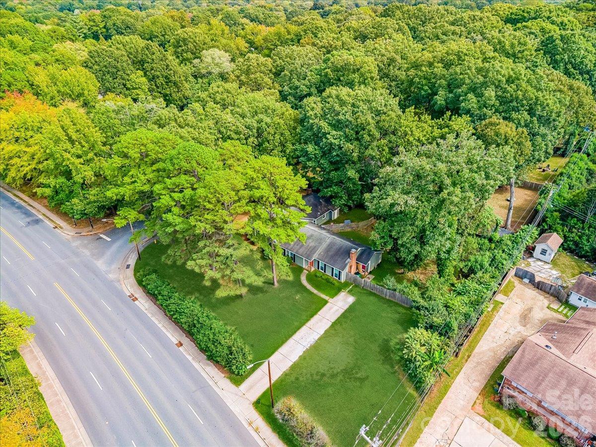 6000 Gate Post Rd., Charlotte, NC 28211