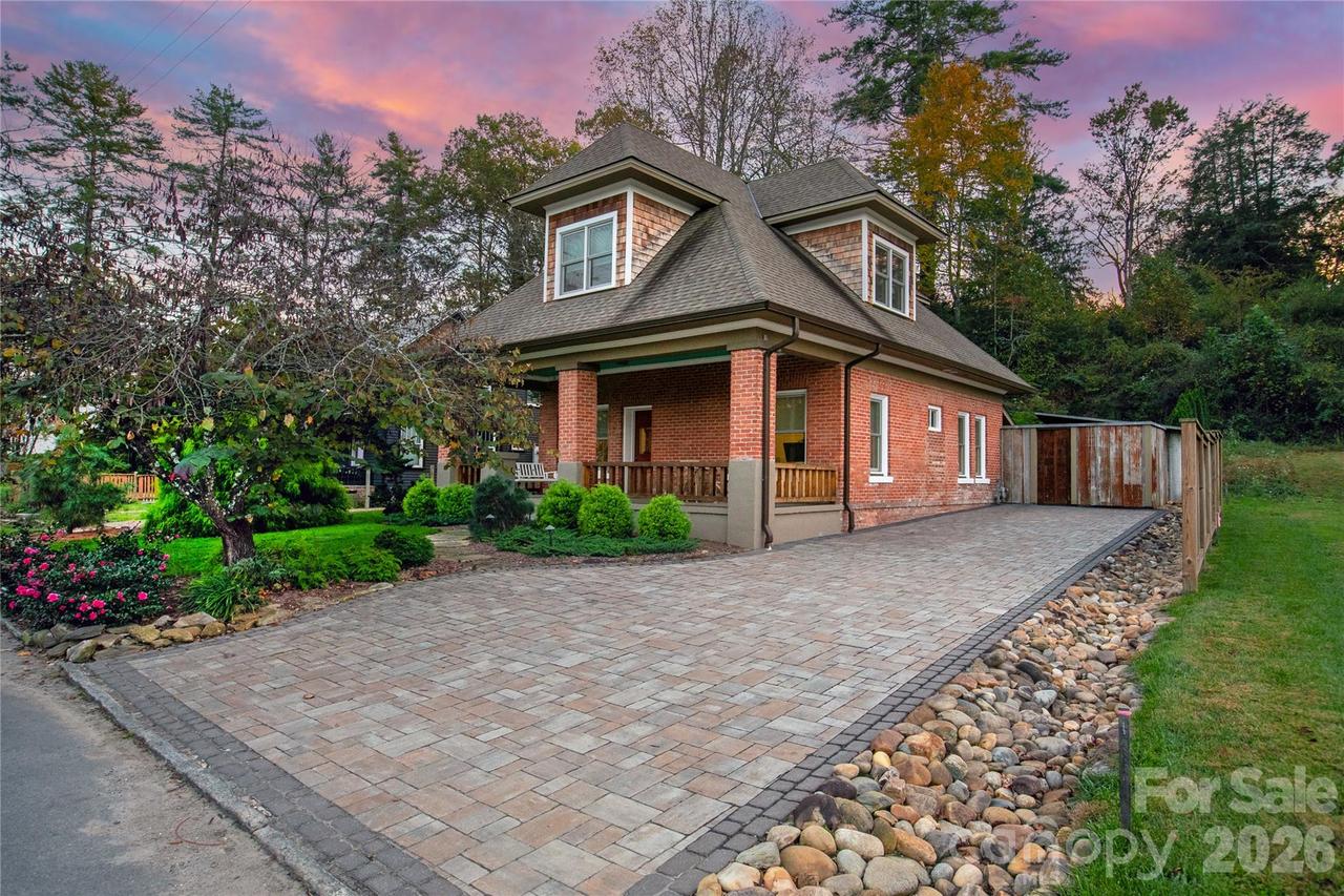 71 King St., Brevard, NC 28712