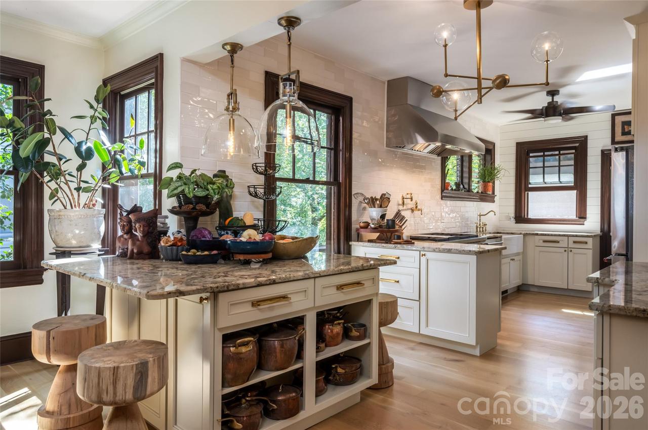 56 Maney Ave., Asheville, NC 28804