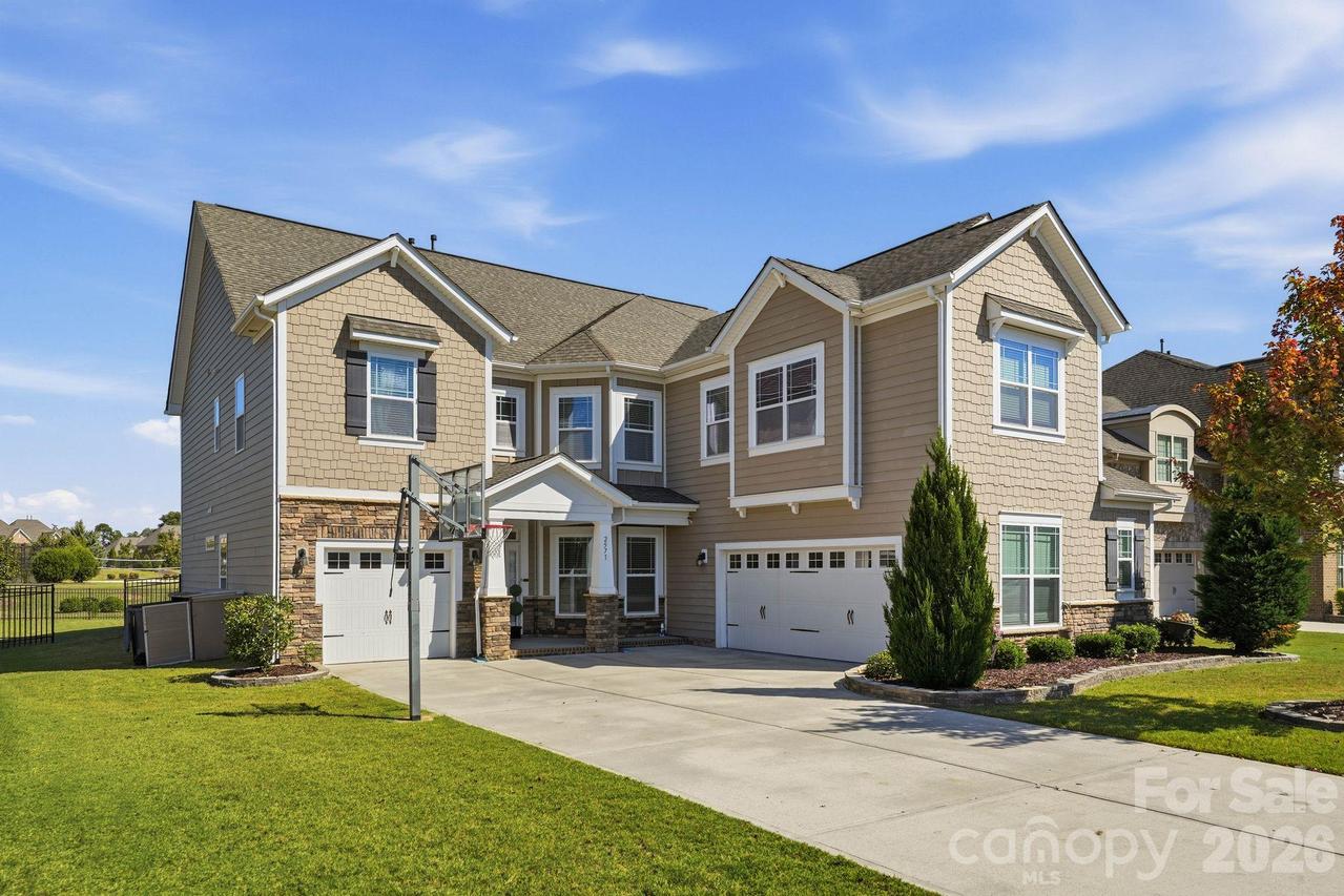2571 Snap Dragon Dr., Harrisburg, NC 28075
