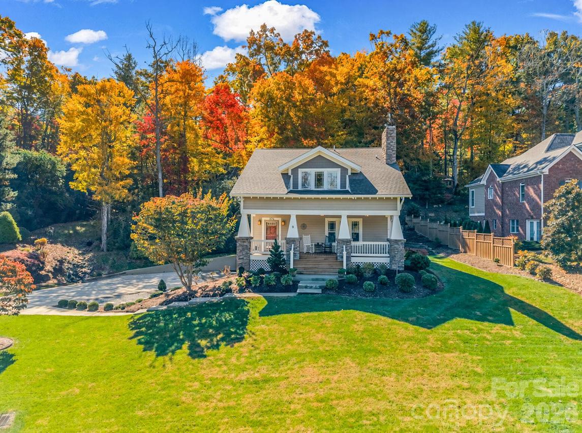376 Scarlet Tanager Ct., Arden, NC 28704