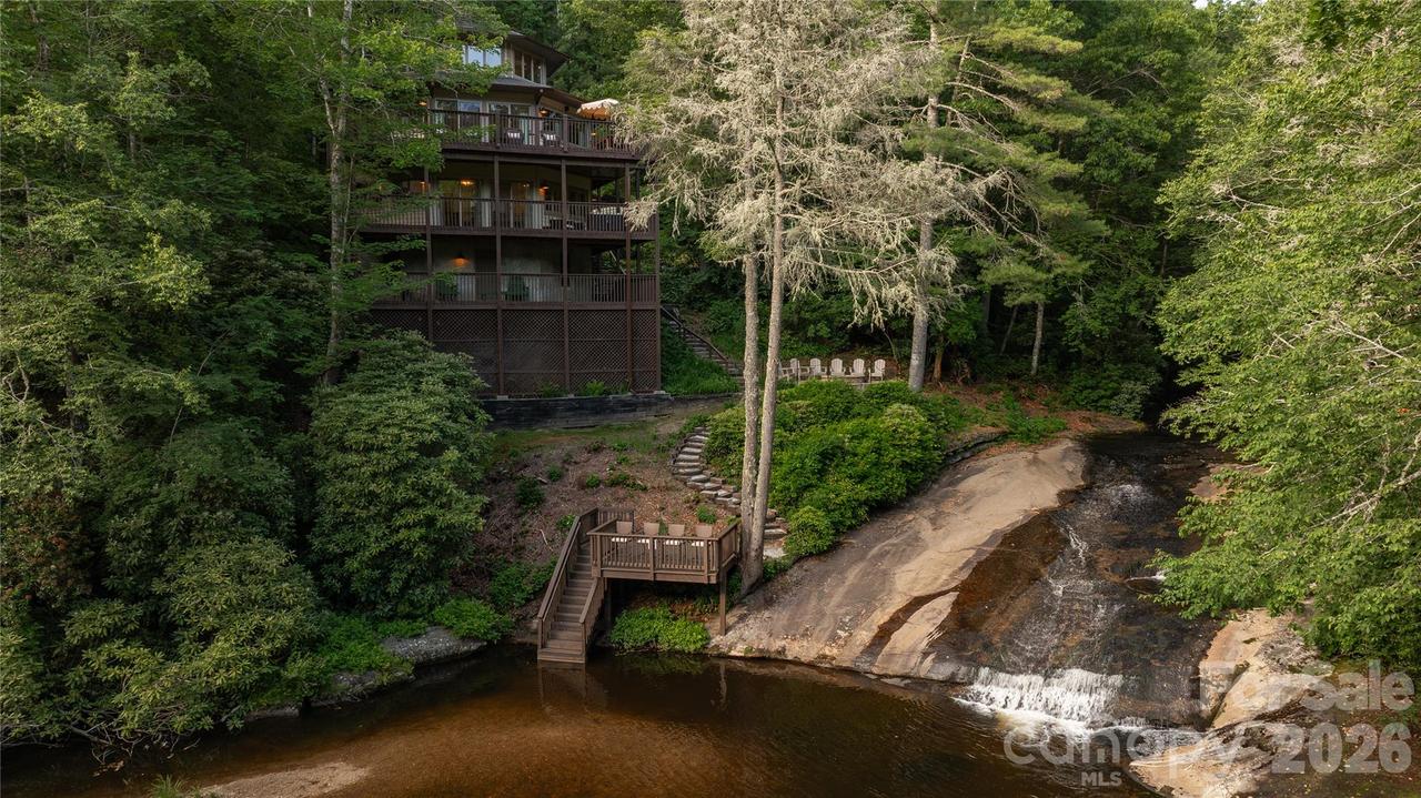 97 Twin Kettle Falls None, Glenville, NC 28736