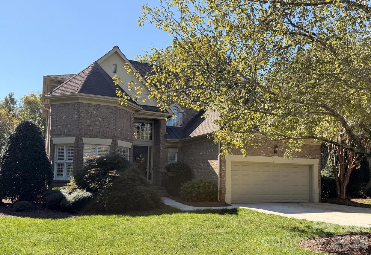 5637 Fairway View Dr., Charlotte, NC 28277