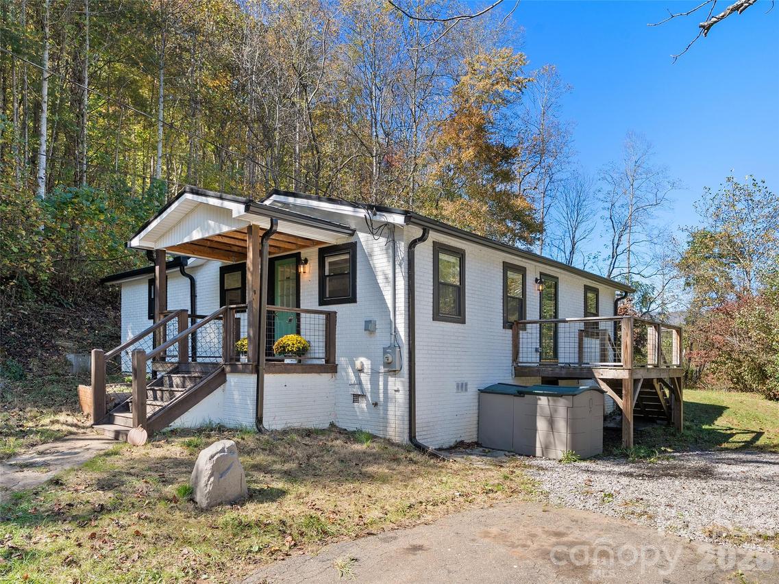 12 Posey Blanton Rd., Sylva, NC 28779