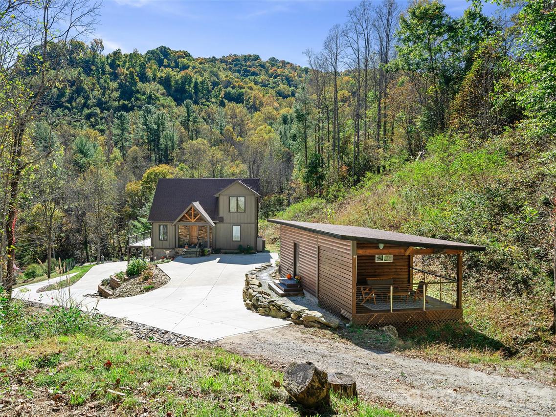 1136 Elk Shoals Creek Rd., Burnsville, NC 28714