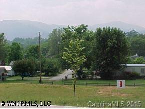 9 Fourth St., Waynesville, NC 28786