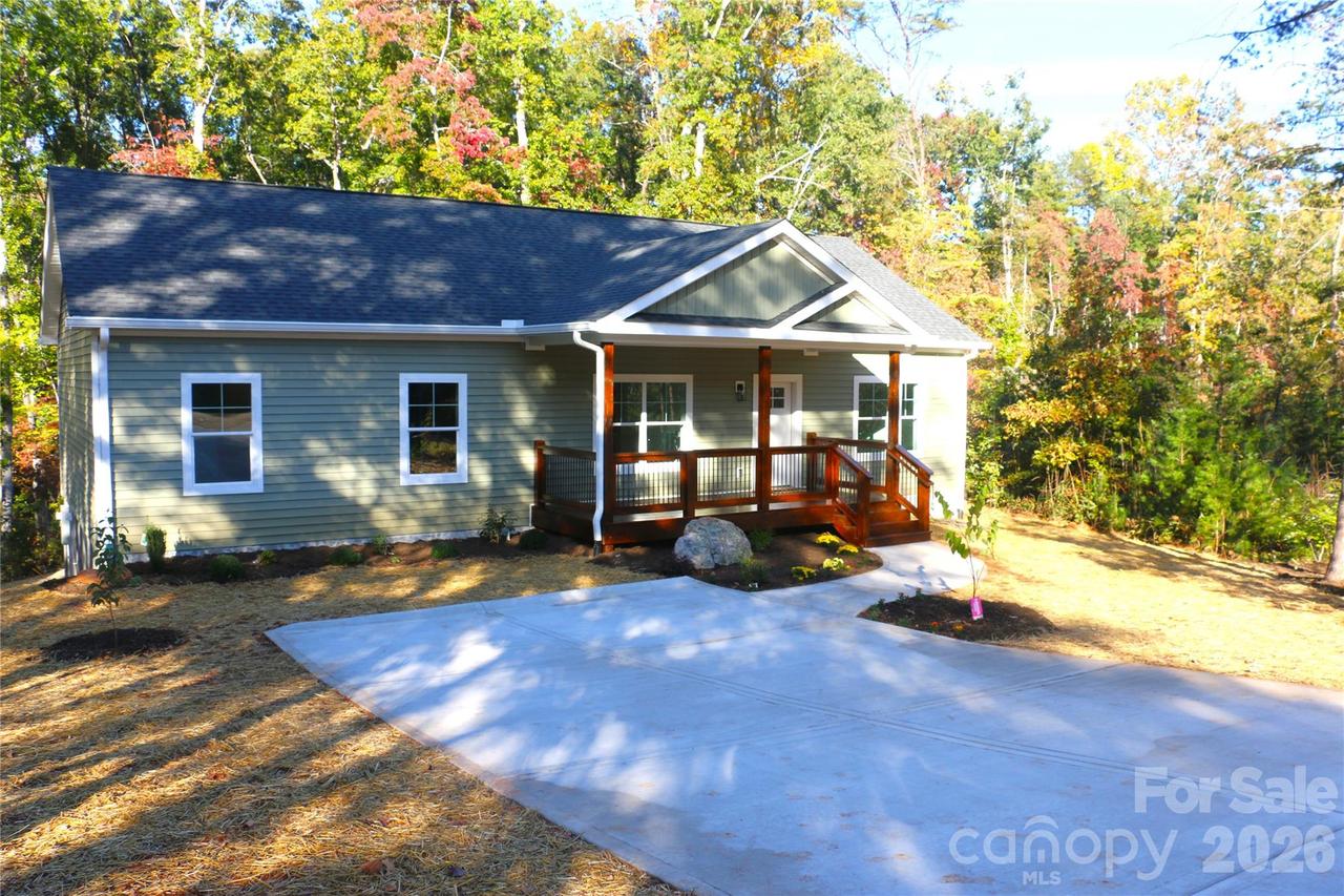 210 Rocky Mount Dr., Lake Lure, NC 28746