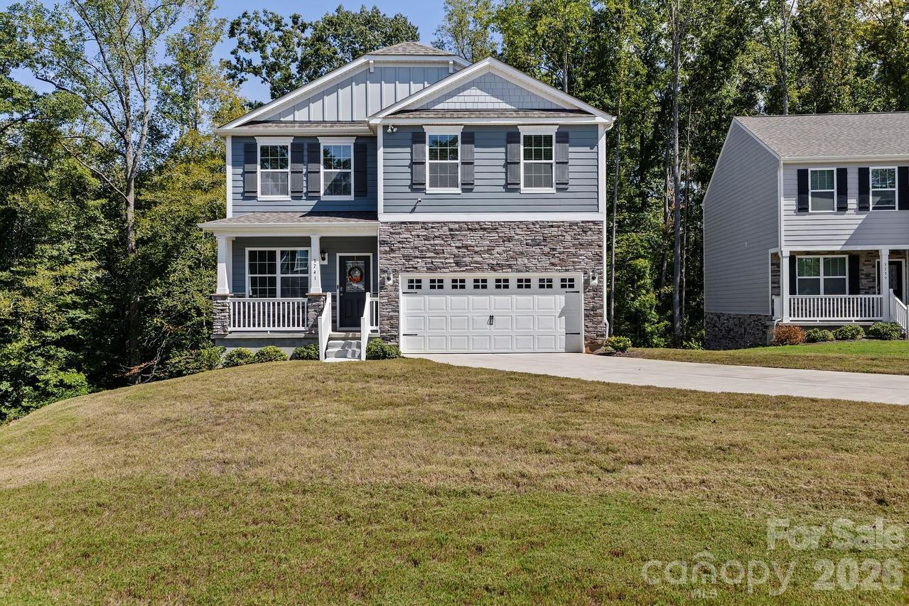 3741 Stanley Creek Dr., Mount Holly, NC 28120