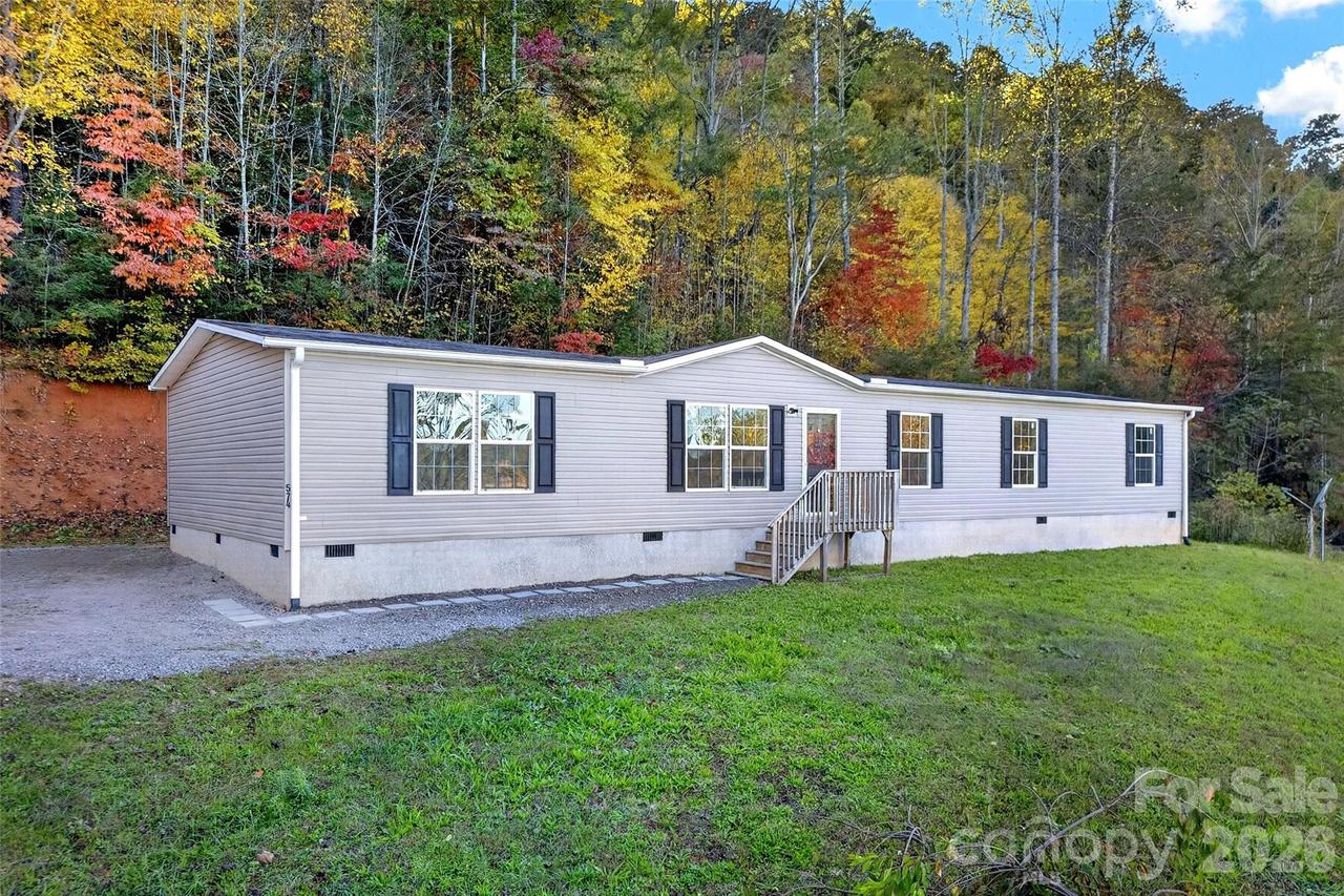 574 Hodges Creek Dr., Old Fort, NC 28762