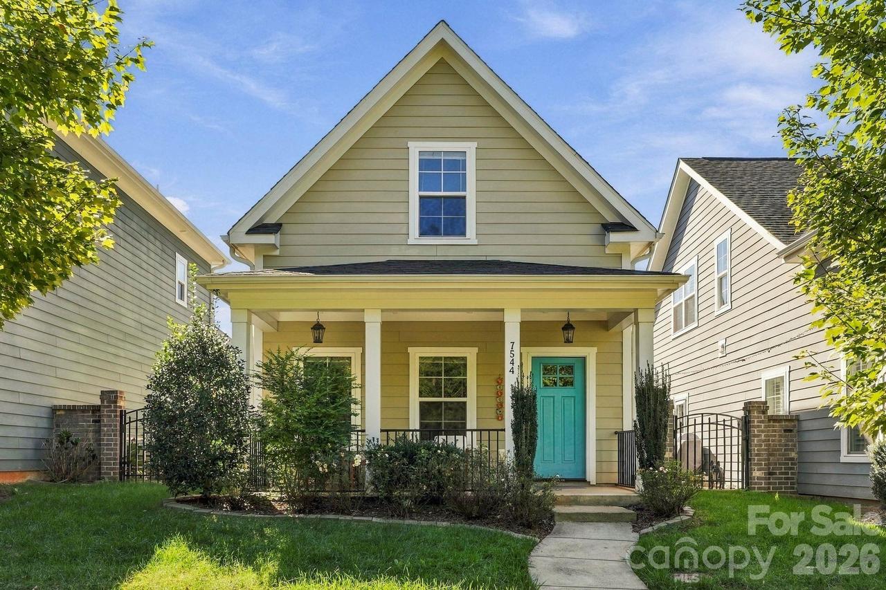 7544 Fairway Villa Cir., Denver, NC 28037
