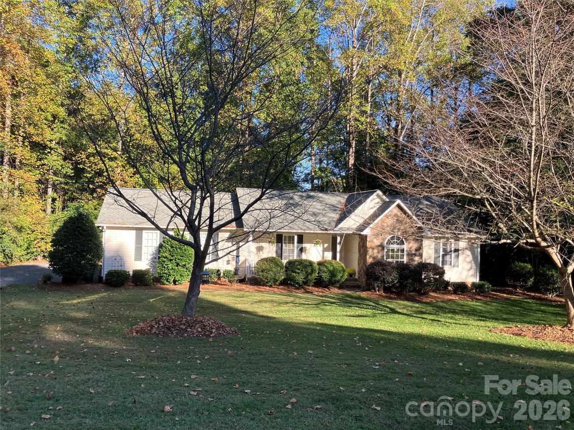341 S Main St., New London, NC 28127