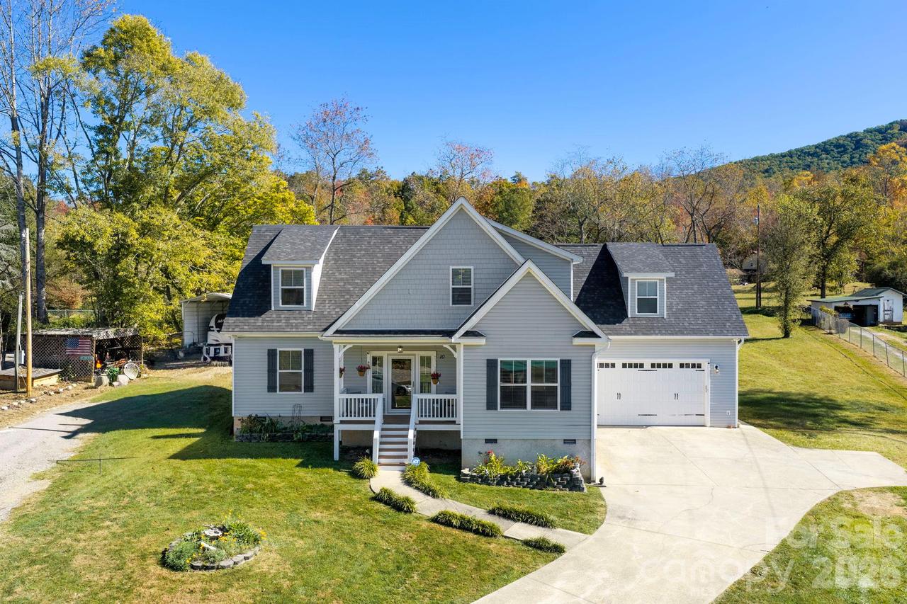 10 Hominy Meadows Dr., Candler, NC 28715