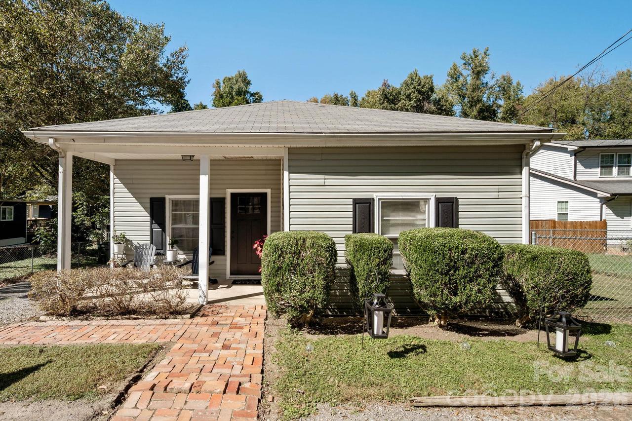 505 Birch St., Lowell, NC 28098