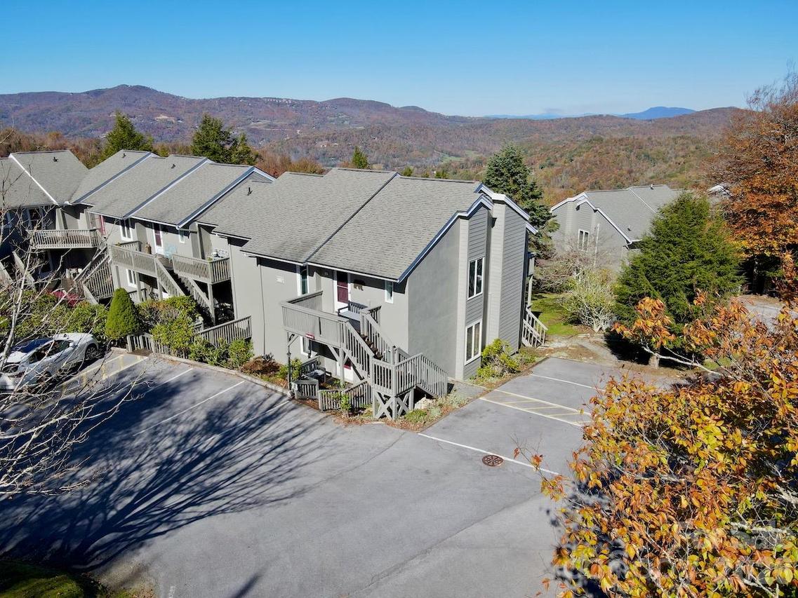 367 Skyleaf Dr. #D12, Sugar Mountain, NC 28604