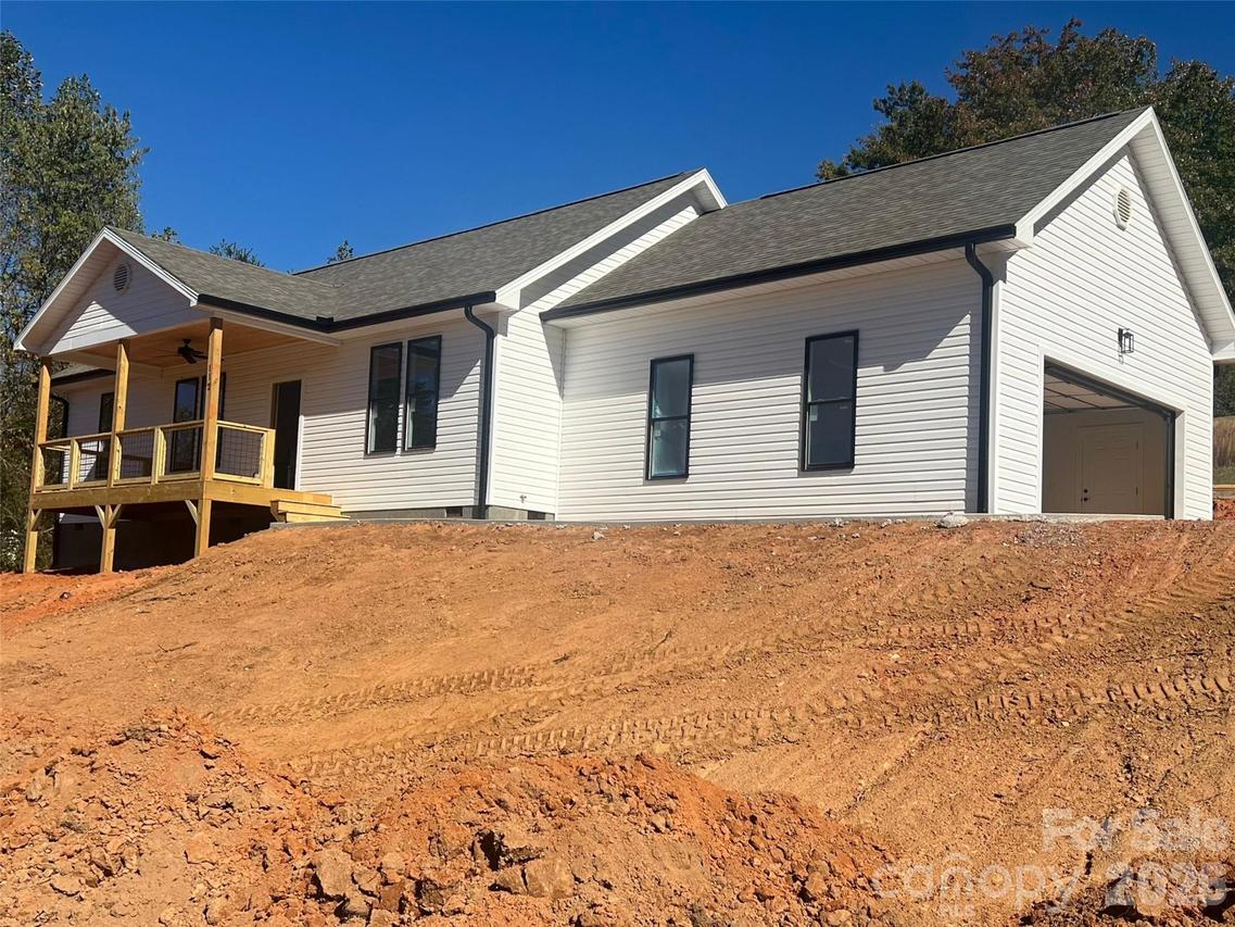 112 Max View Dr., Leicester, NC 28748
