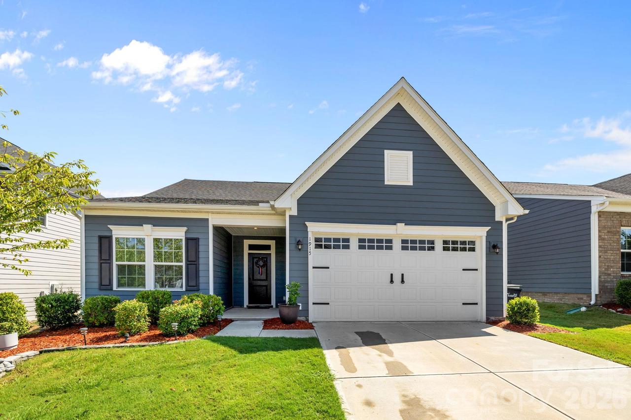 1915 Slippery Rock Ln., Monroe, NC 28112