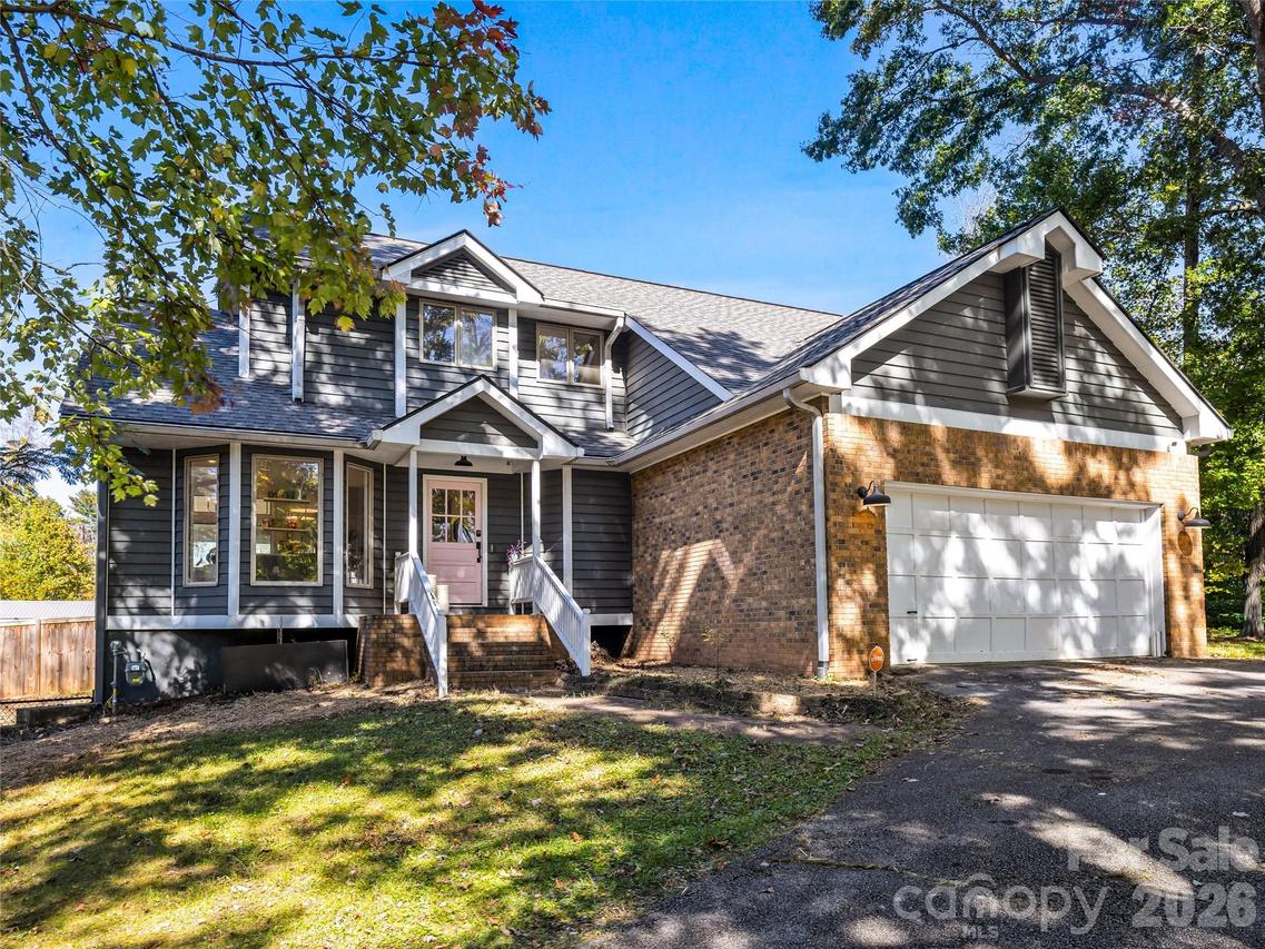 39 White Pine Dr., Fletcher, NC 28732