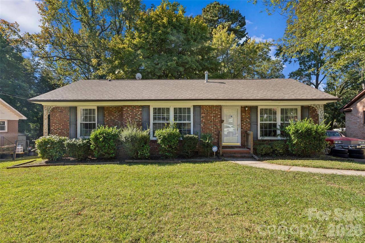 4201 Westridge Dr., Charlotte, NC 28208