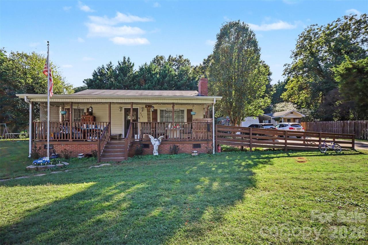 206 Ferstl Ave., Belmont, NC 28012