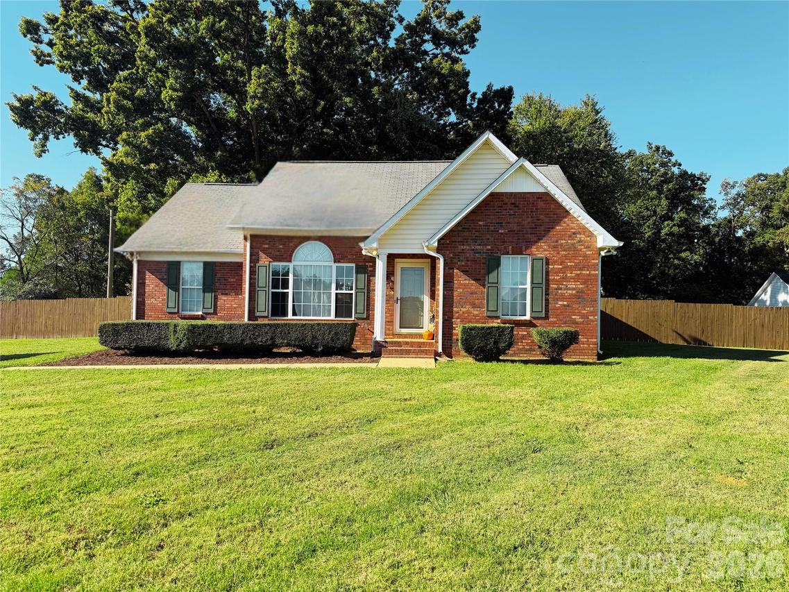 1915 Gables Dr., Monroe, NC 28112