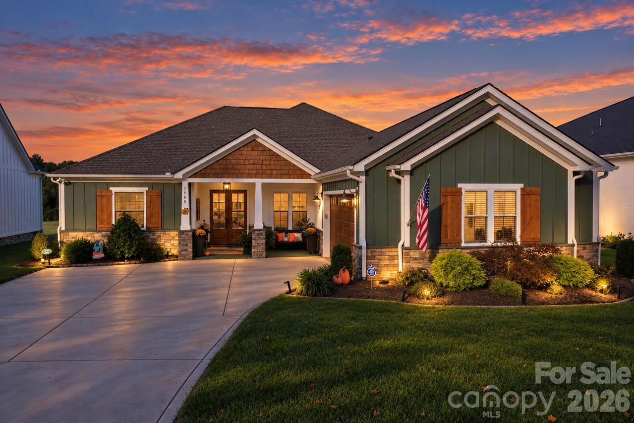 3668 Rock Bridge Dr., Conover, NC 28613