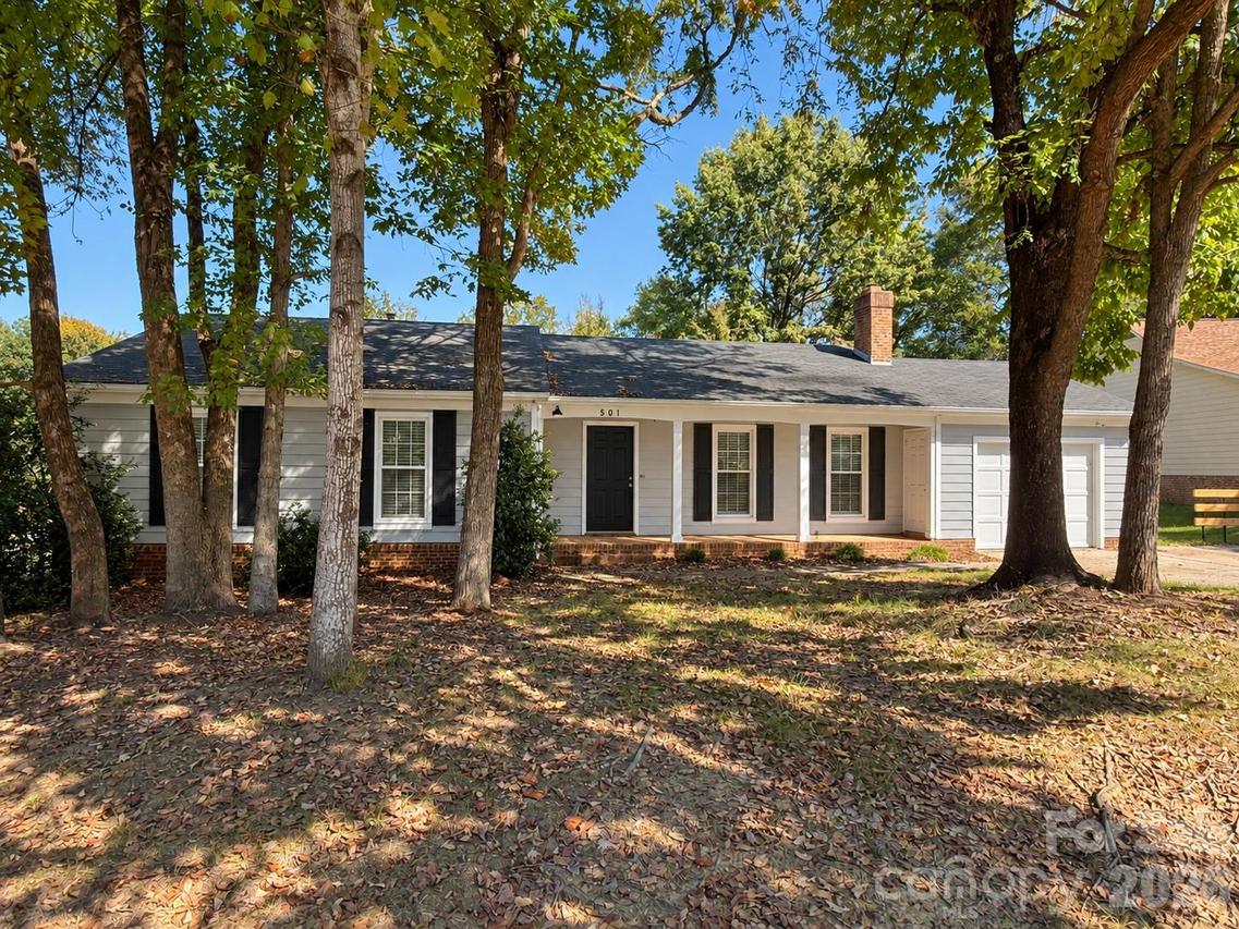 501 Mary Charlotte Dr., Charlotte, NC 28262