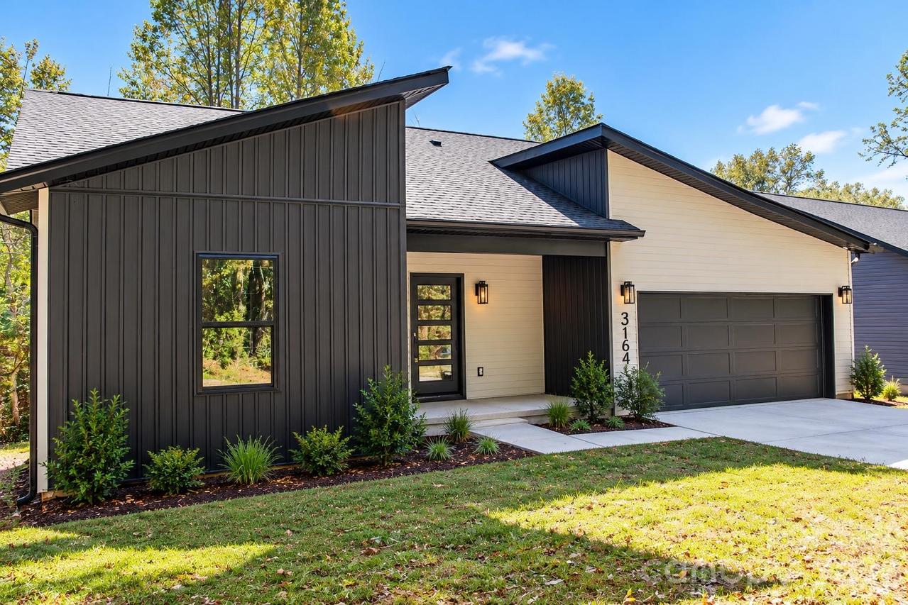 3161 Huffman St., Claremont, NC 28610