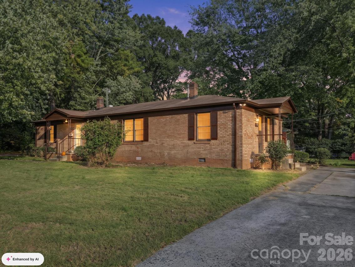 2500 Shamrock Dr., Charlotte, NC 28205