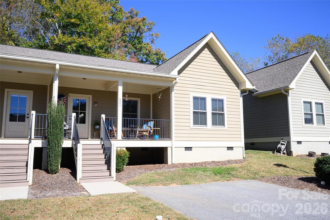 421 Kerlee Heights Rd., Black Mountain, NC 28711