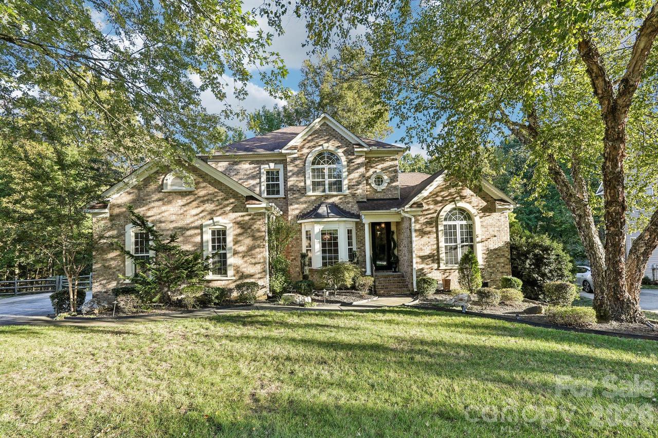 1679 Sanridge Wind Ln., Charlotte, NC 28262