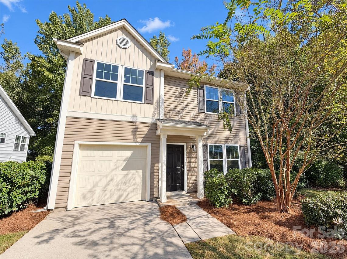 7006 Wandering Creek Dr., Charlotte, NC 28216