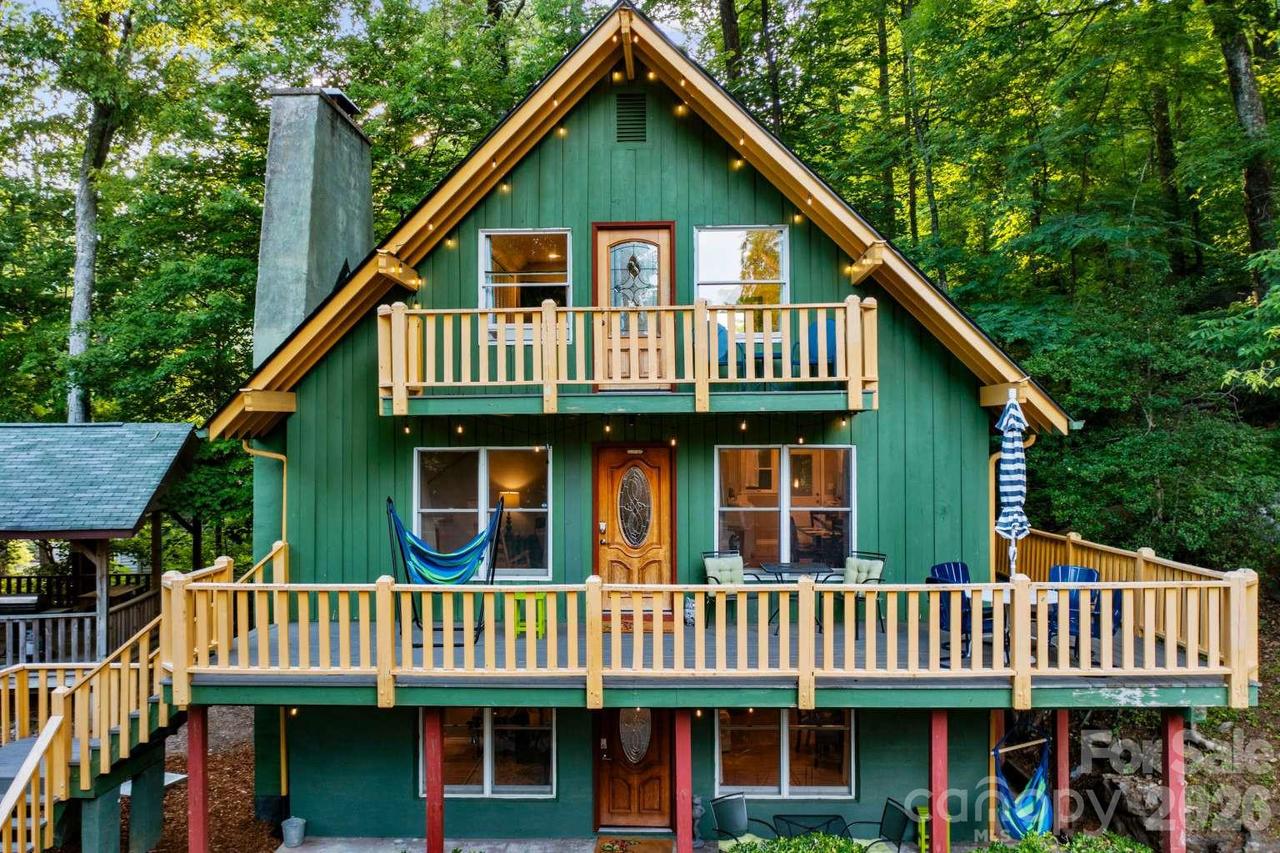 950 Main St., Chimney Rock, NC 28720