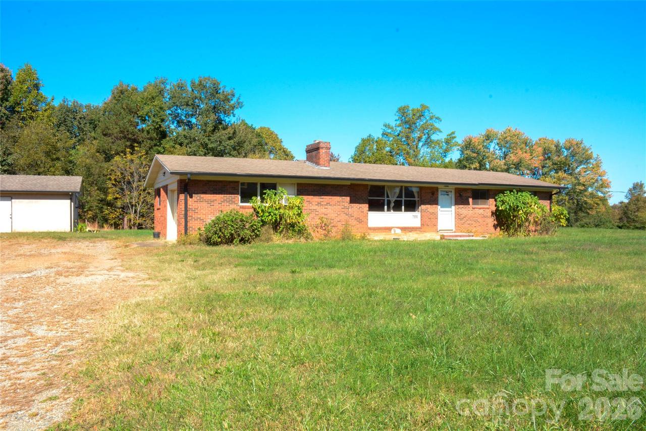 7696 W Nc 10 Hwy., Vale, NC 28168