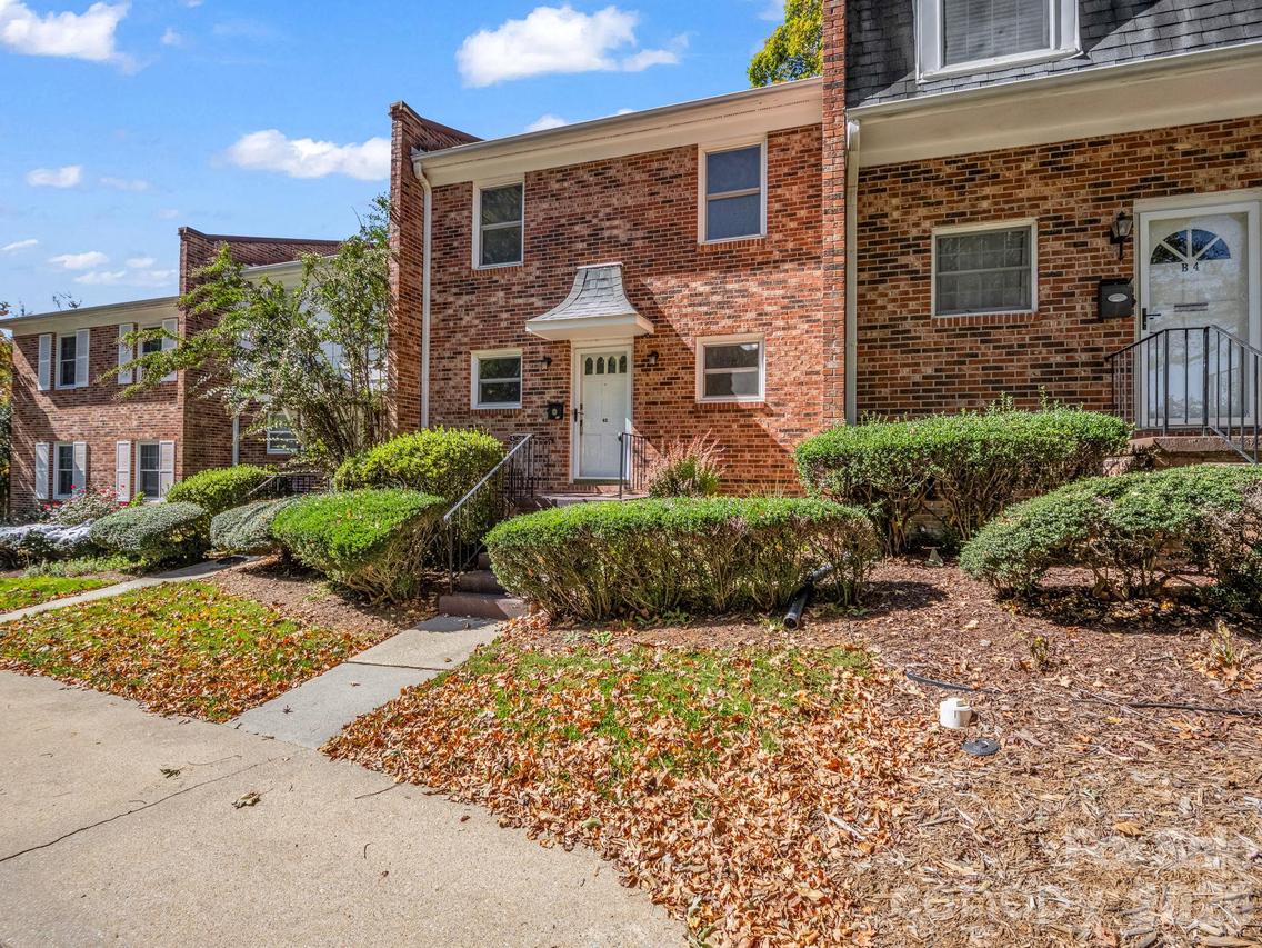 1409 Kensington Rd. #B-3, Hendersonville, NC 28791
