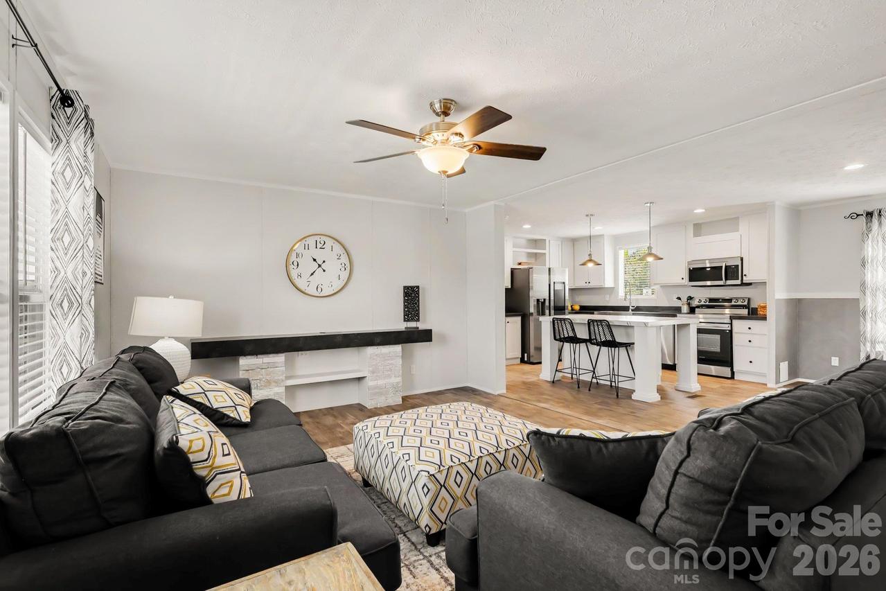 806 Eagleview Ln., Lawndale, NC 28090