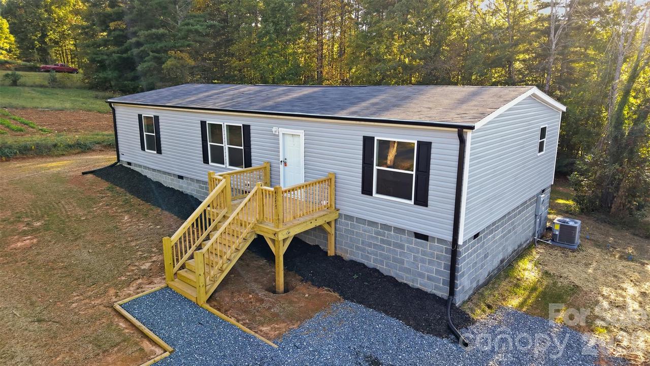 4277 Chinquapin Cir., Lenoir, NC 28645