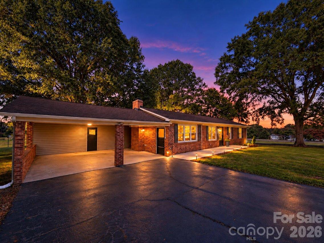 3889 Grange Rd., Maiden, NC 28650