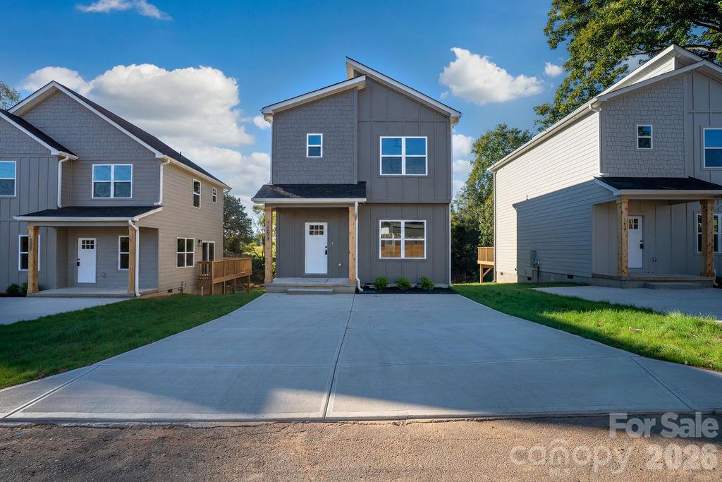 1433 10th Ave., Hickory, NC 28602