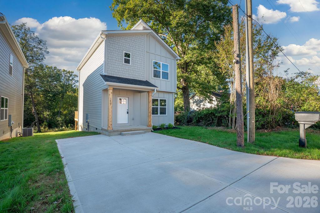 1437 10th Ave., Hickory, NC 28602