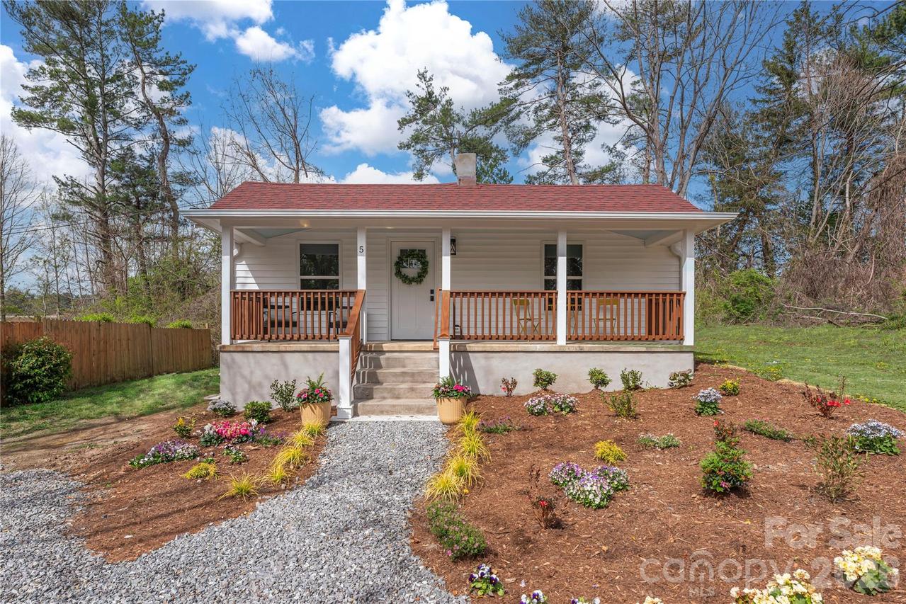 5 White Ave., Asheville, NC 28803