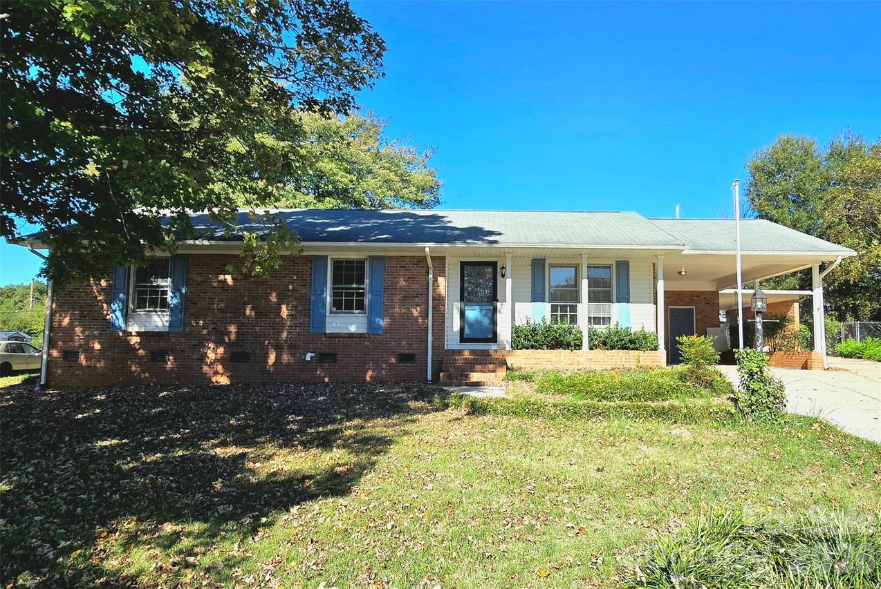 112 Wendover Dr., Lincolnton, NC 28092
