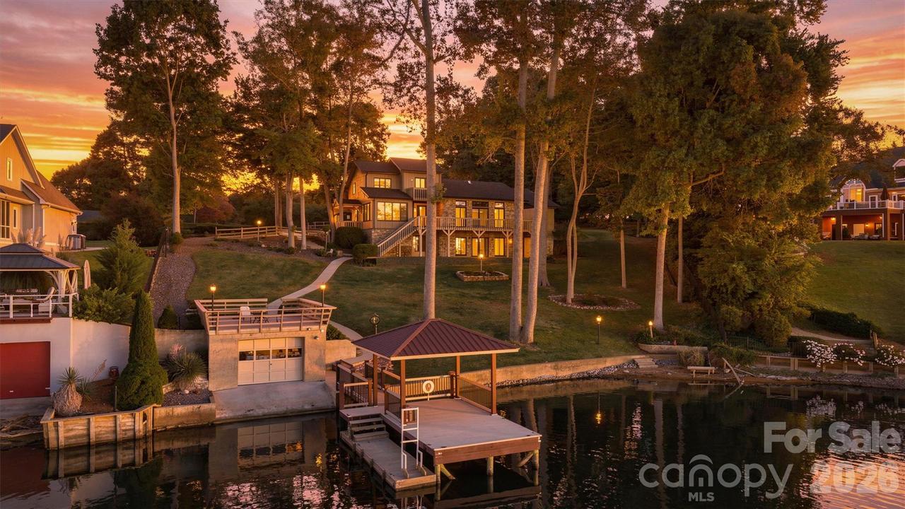 35 S Point Ln., Taylorsville, NC 28681