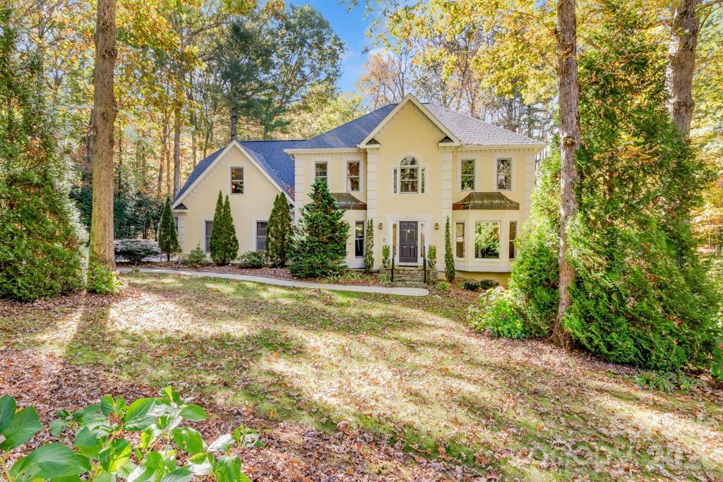 107 Sunningdale Dr., Flat Rock, NC 28731