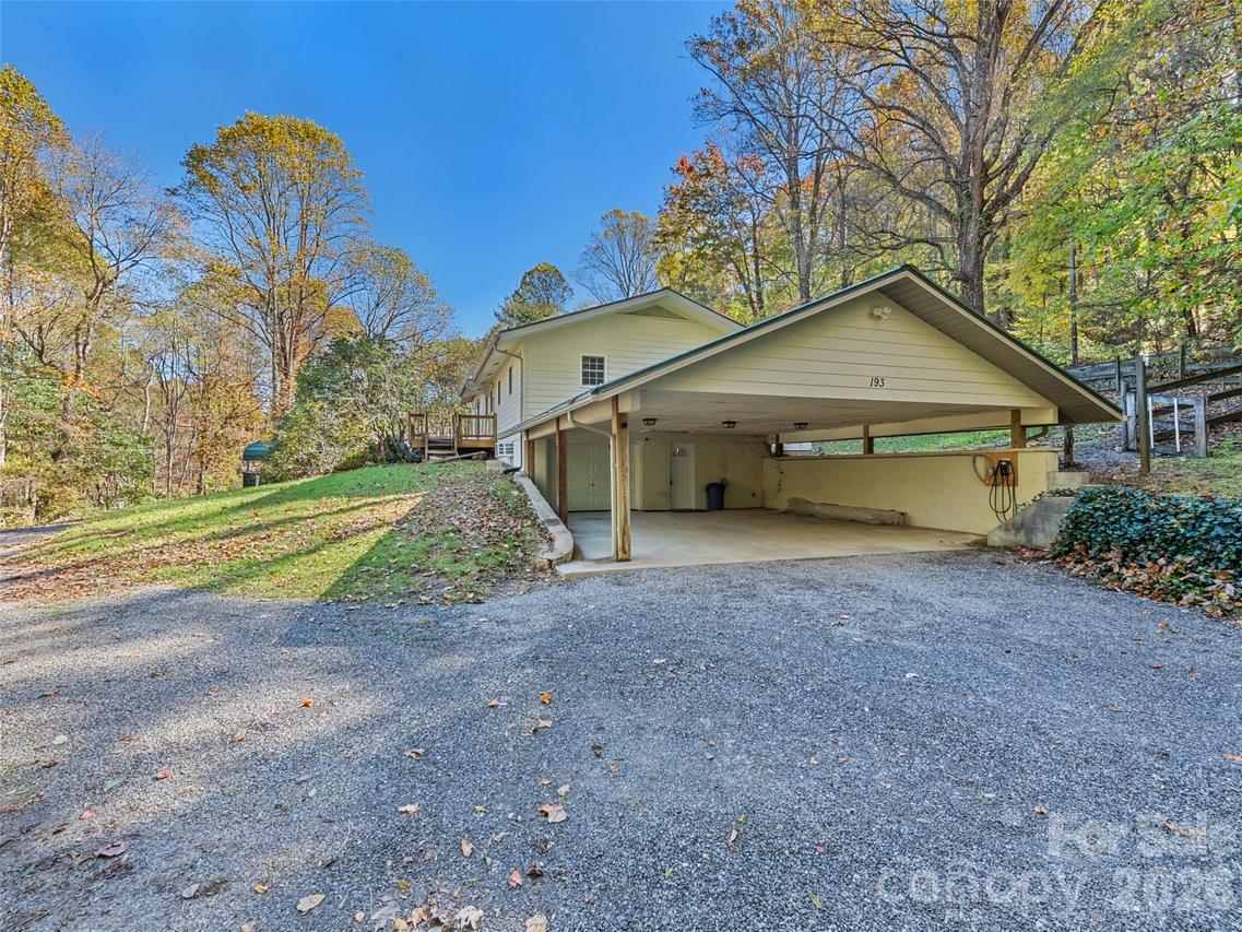 193 C E Smathers Dr., Waynesville, NC 28786