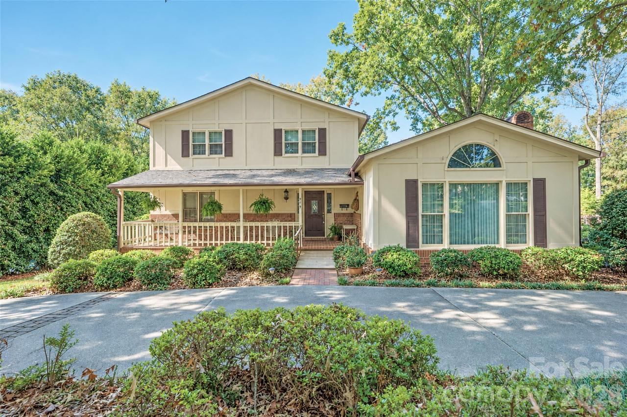 719 2nd Ave., Conover, NC 28613